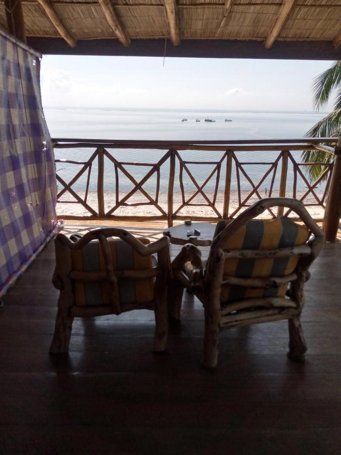 Ziwa Beach Resort แบมเบอรี ภายนอก รูปภาพ