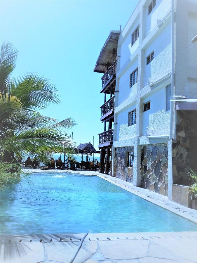 Ziwa Beach Resort แบมเบอรี ภายนอก รูปภาพ