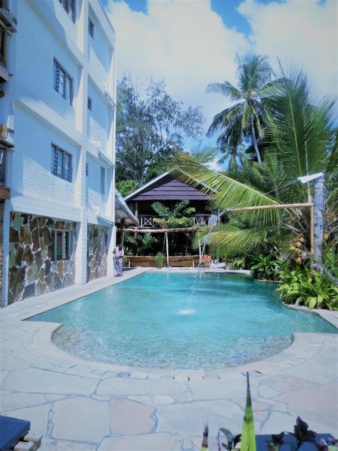 Ziwa Beach Resort แบมเบอรี ภายนอก รูปภาพ
