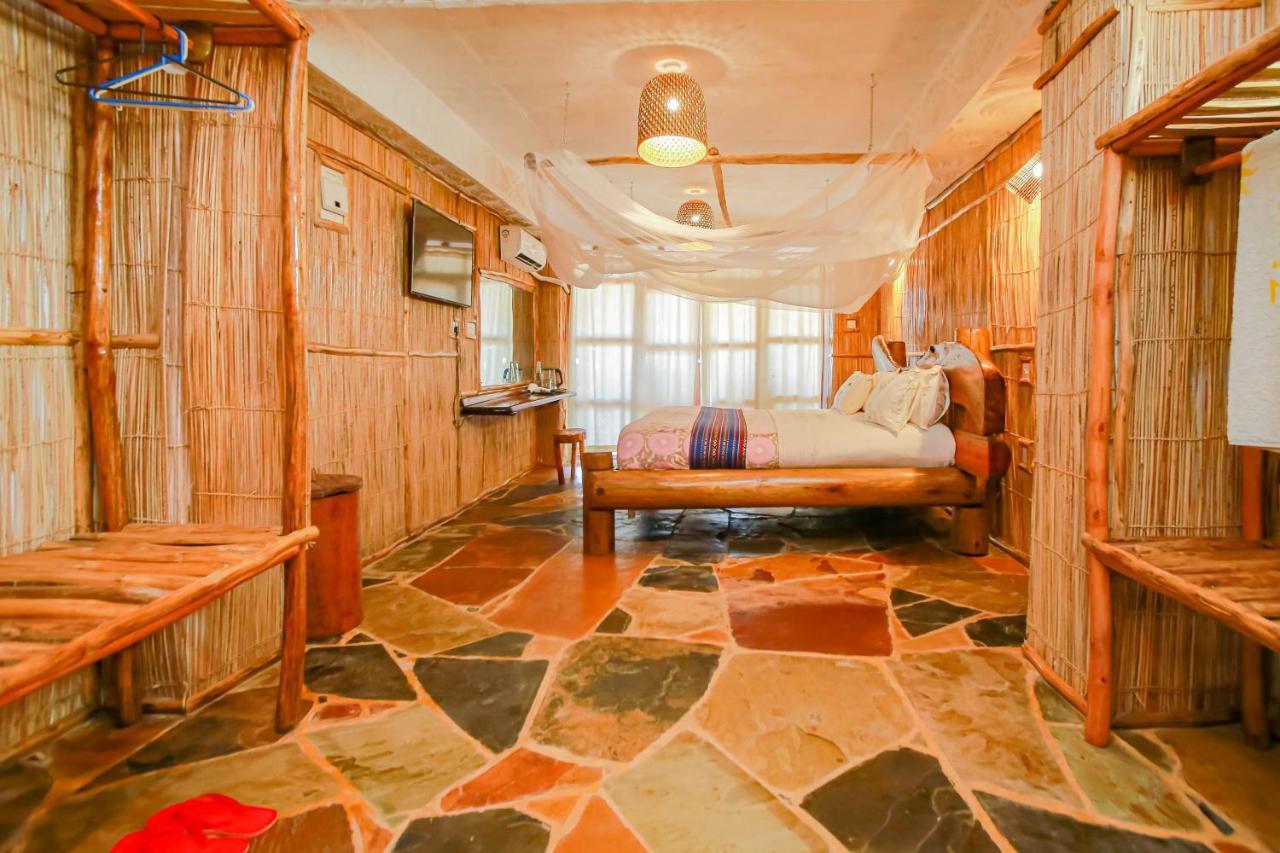 Ziwa Beach Resort แบมเบอรี ภายนอก รูปภาพ