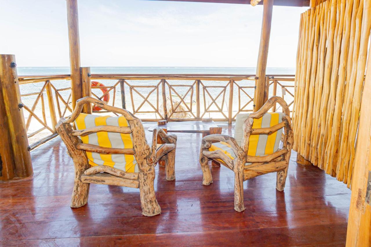 Ziwa Beach Resort แบมเบอรี ภายนอก รูปภาพ